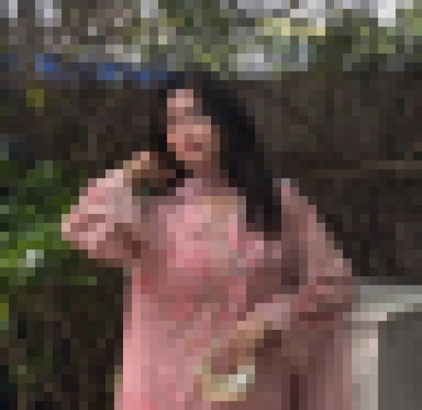 Nikita90150 dating