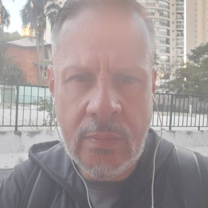 Teo, 50, Connecticut