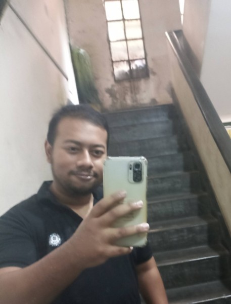 Rakib, 28, Arizona