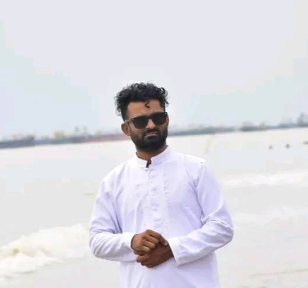 Haider, 28, Gambia
