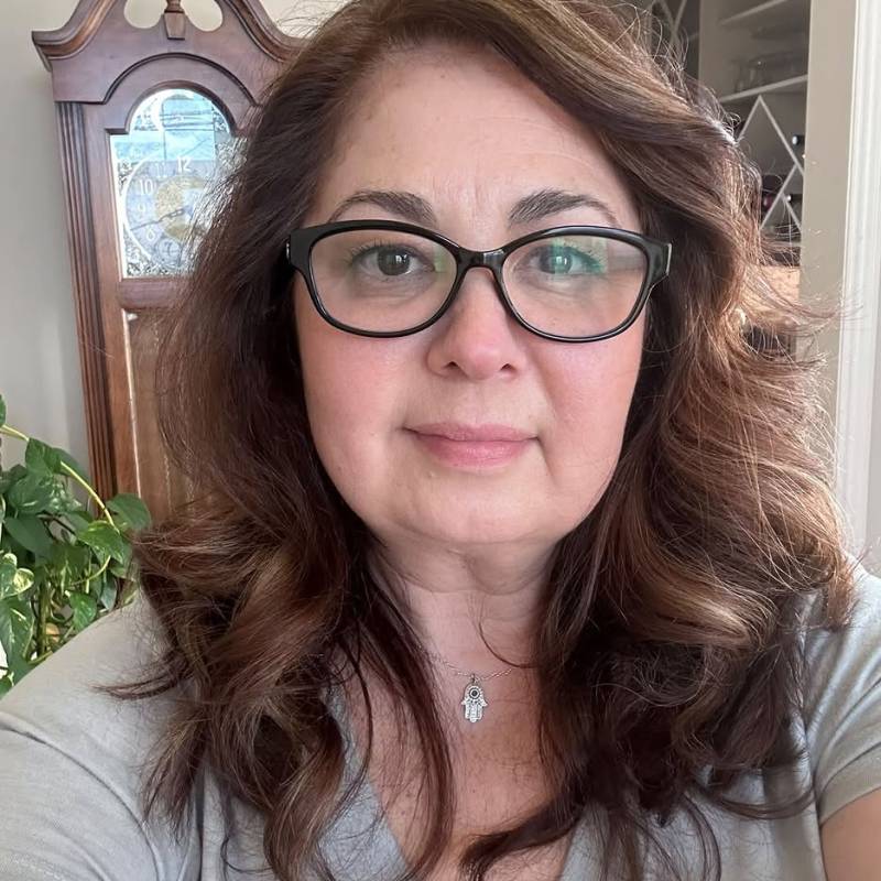 Caroline, 41, Arizona