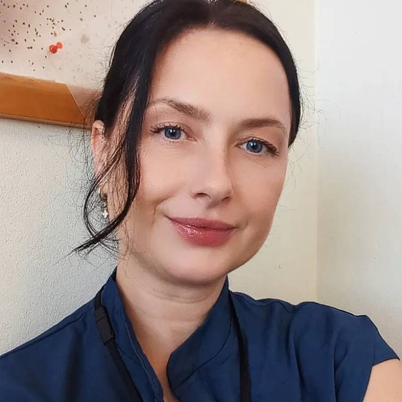 Nora, 44, Malaysia
