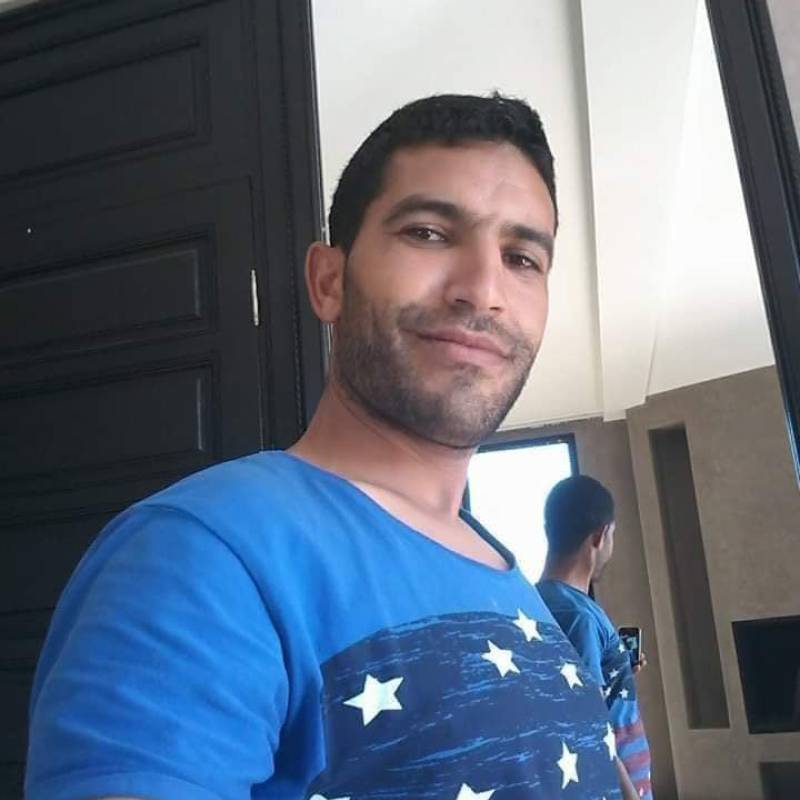 Zouhir, 41, Exeter