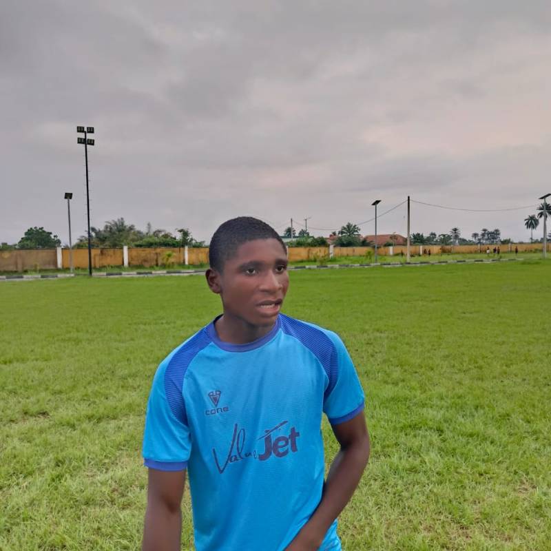 Ezekiel, 22, Estados Unidos