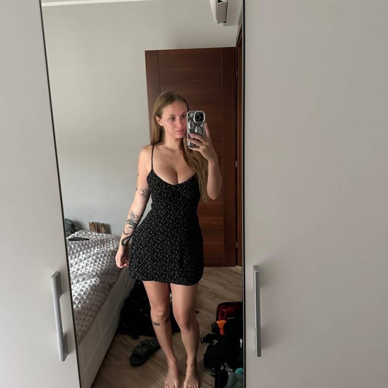 Becky, 18, Cox s Bazar Bangladesh