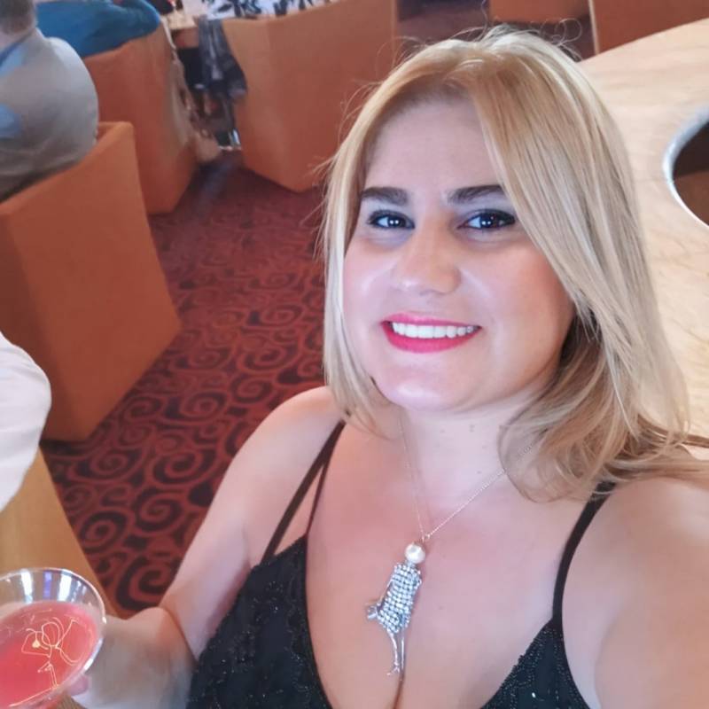 Gloria, 56, uk