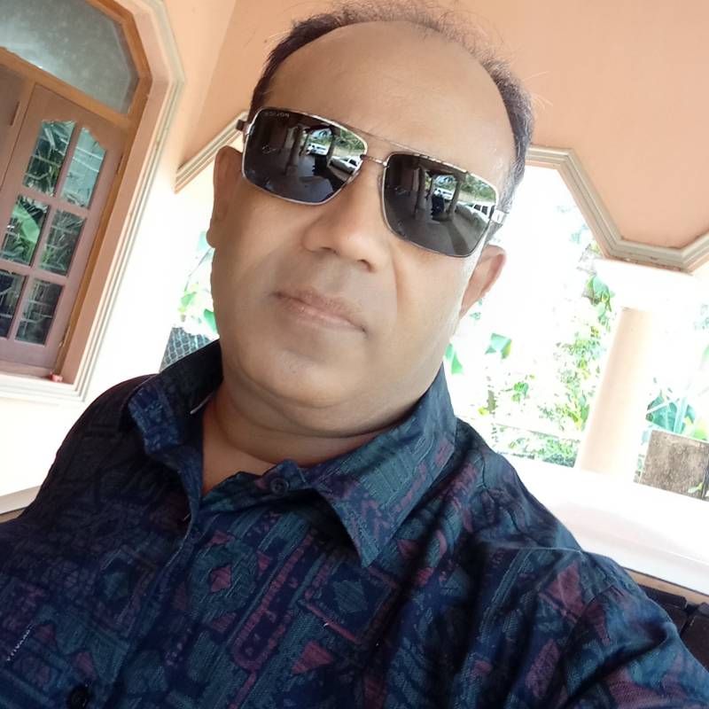Vidura, 52, Arizona