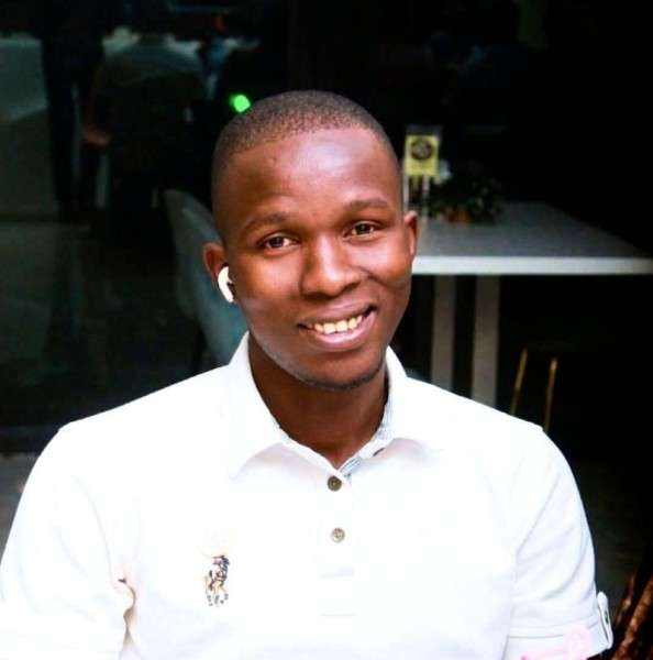 Moussa, 28, oakville