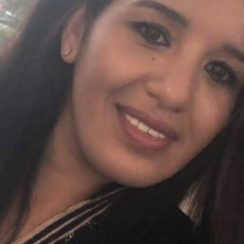 Yas, 42, kabul