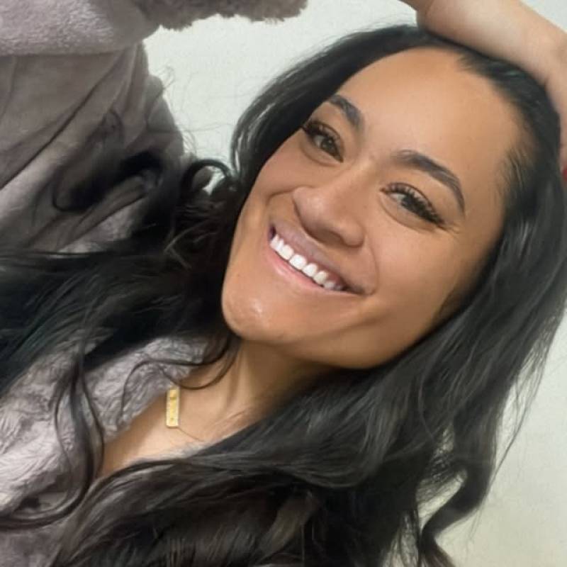 Olivia, 41, Pakistan