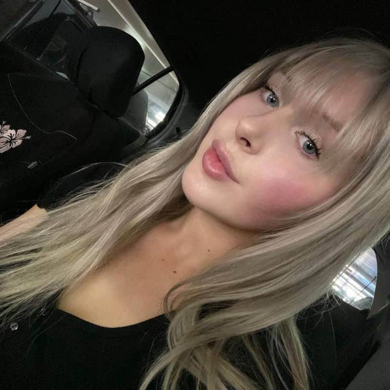 Alena croft, 35, Detroit