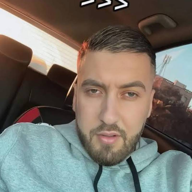 Jamal, 32