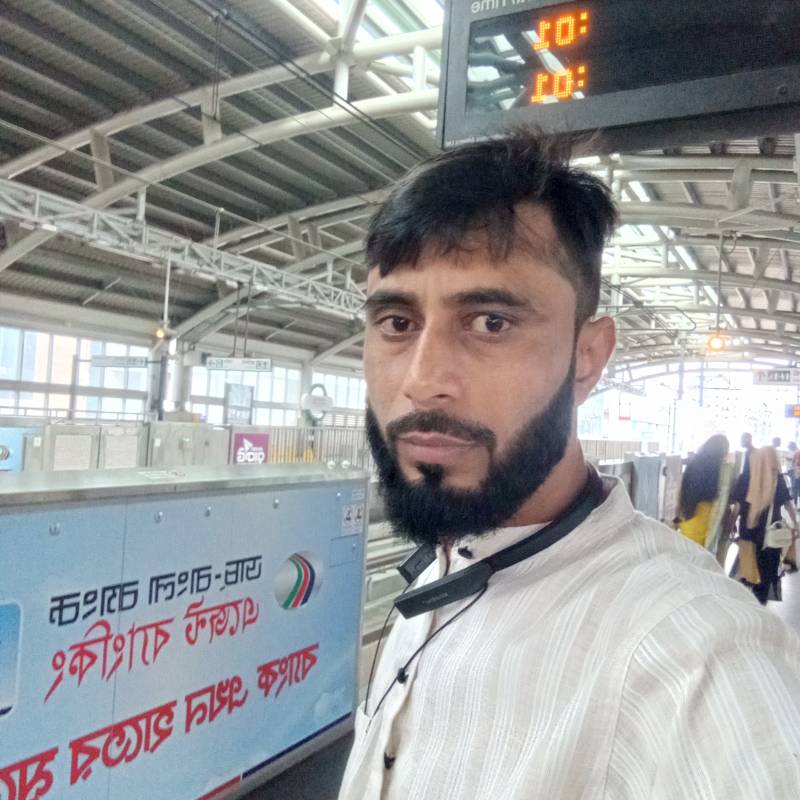 Mostafa, 38, Islamabad