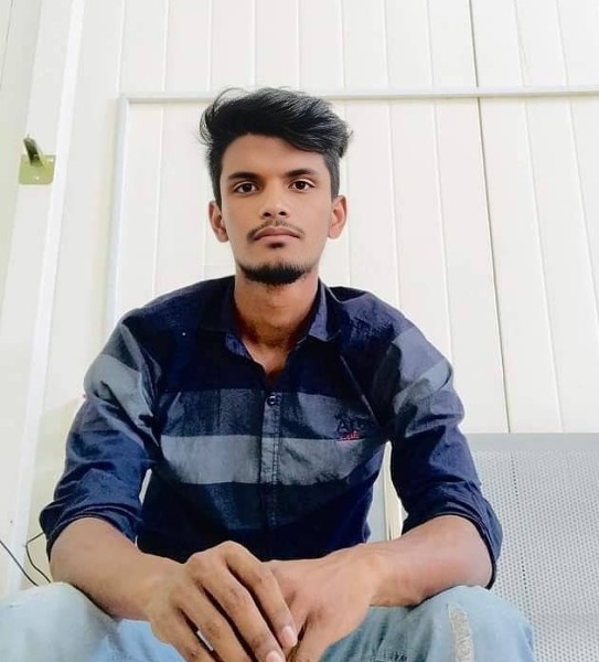 Emran, 27, DHAKA Bangladesh
