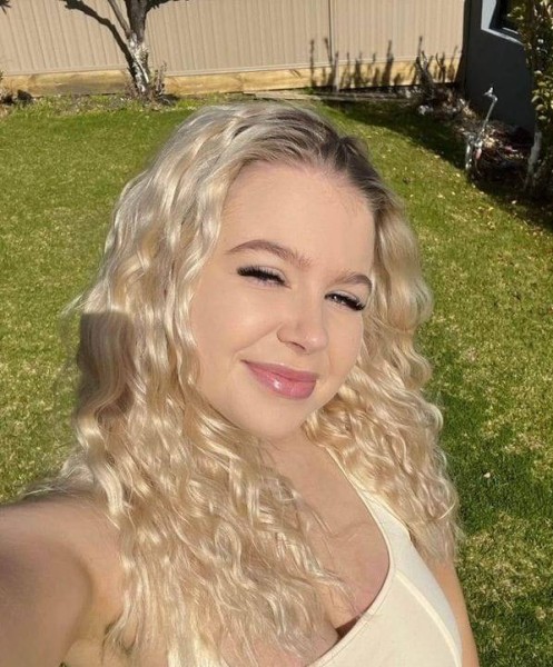 Mai Makova, 37, Bheramara