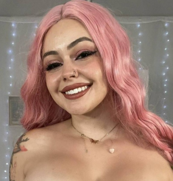 Grace, 26, Sharja
