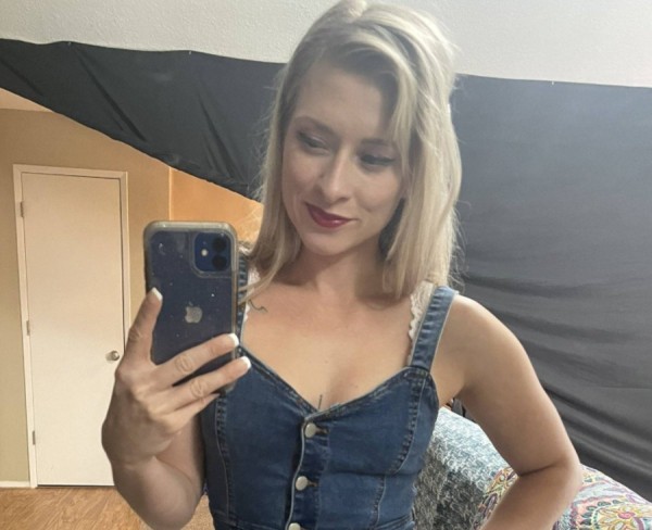 Roea, 34, Miami Florida