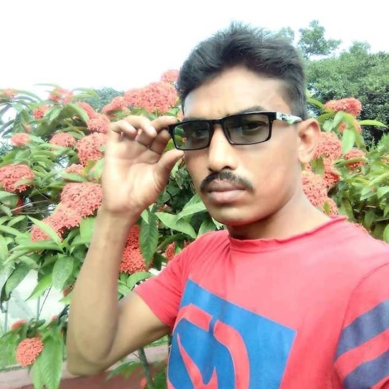 Sk, 33, Manchster