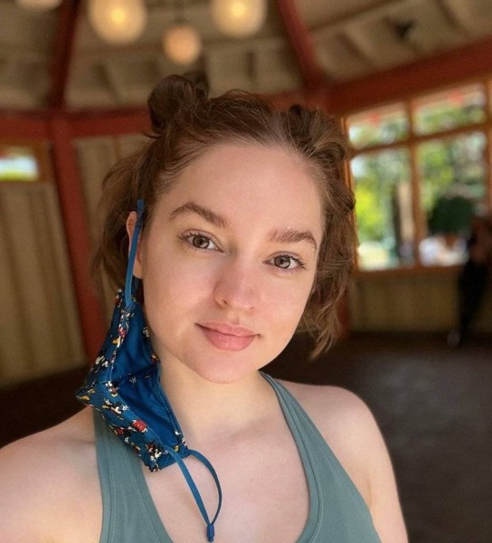 hannah scott, 35, UK