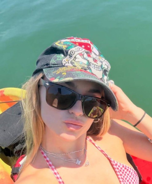 Stephanie, 29, Switzerland