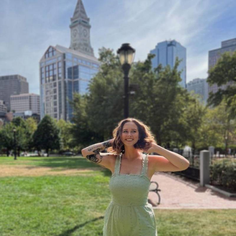 Alexandria, 30, sa