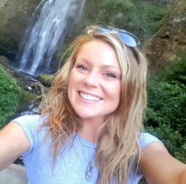 Chloe, 40, Dubai