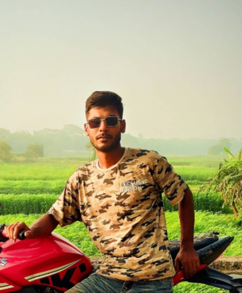 Raihan, 32, Los angeles