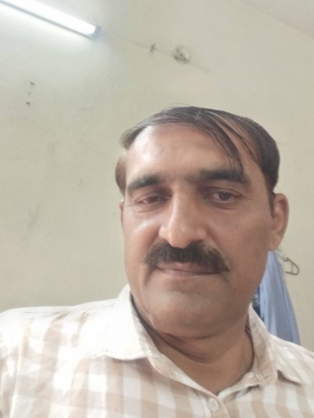 Javed, 42, Edmonton