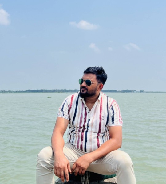 Tanjim, 33, Edmonton