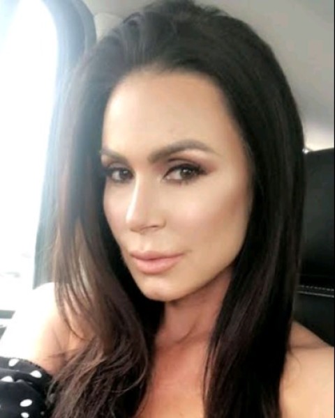 Linda, 34, Bangladeshi