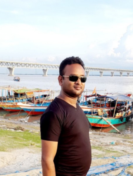 Md.Zia, 34, Rangpur Dhaka Bangladesh