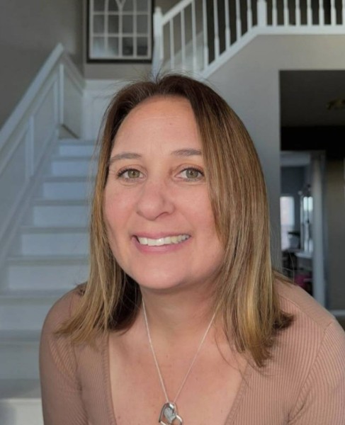 Emilia, 35, Bheramara