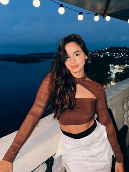 Michelle M. Barber, 27, Holzwickede