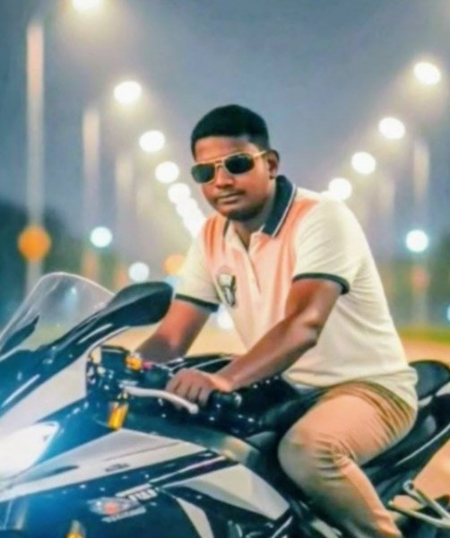 Farid, 32, Boumredes
