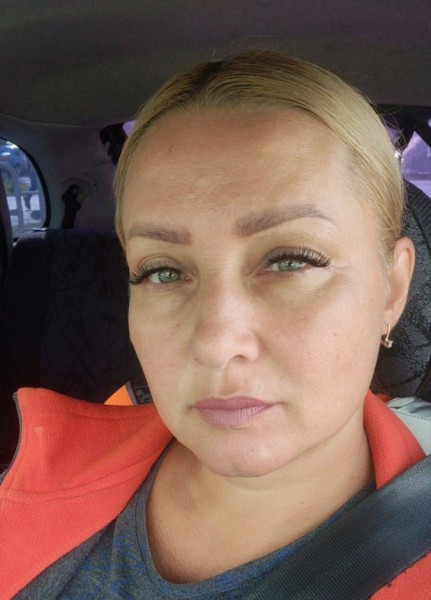 Elizabeth, 42, Pakistan