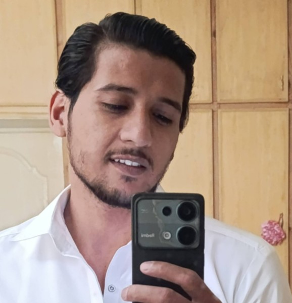 Wijdan, 26, Liberty Missouri