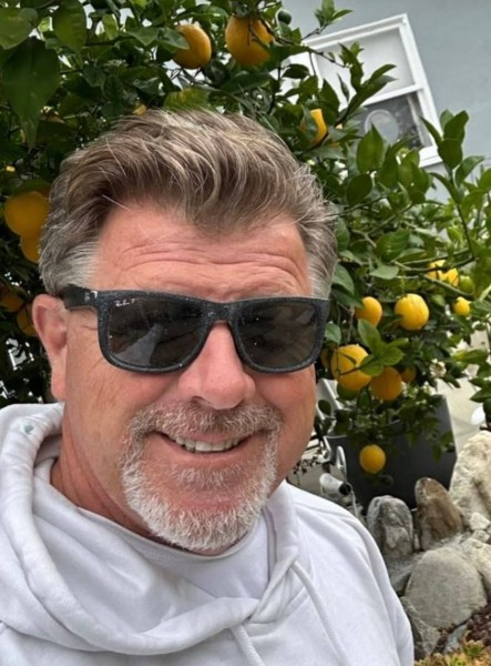 Paul, 57, Hong Kong
