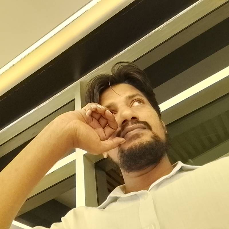 Rownok-Mahamud, 39, Afghanistan