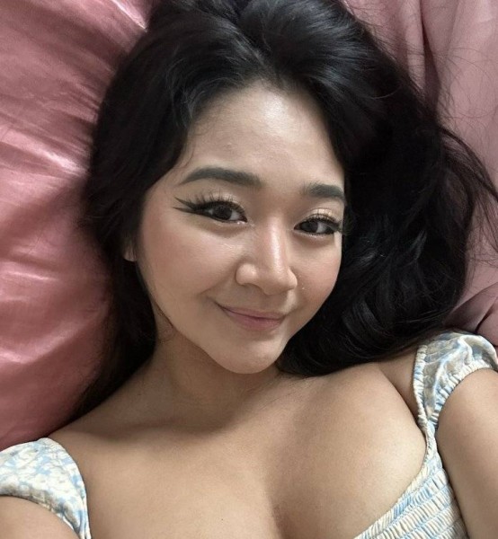 Hannah, 36