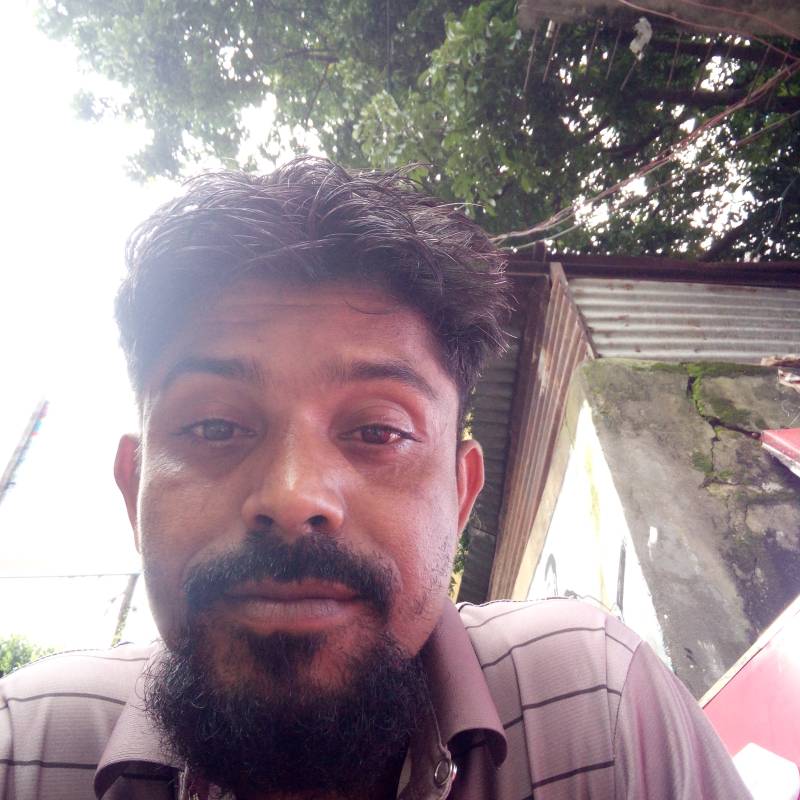 Nistobdho yachin, 32, Newark New York