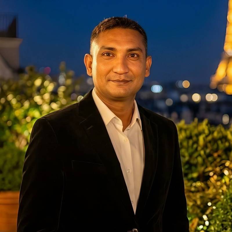 Khan Manik, 30, Bloemfontein