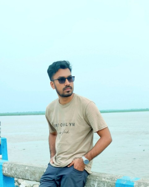 Monir, 27, Sharja
