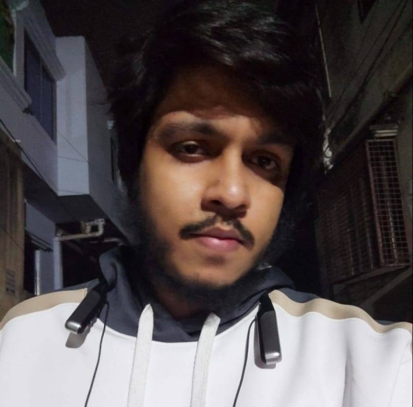 Akash Ahmed, 28