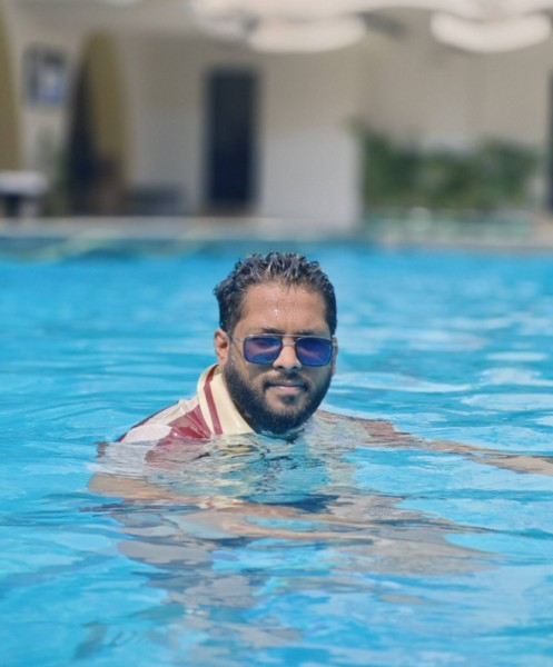 Rayan, 33
