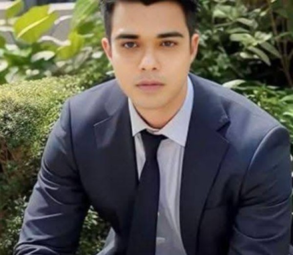 Mr. Likhon, 20, Living in Madrid Spain