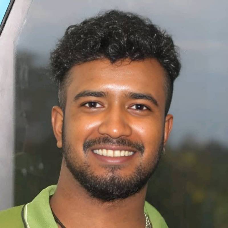 MD ZULHAS, 25