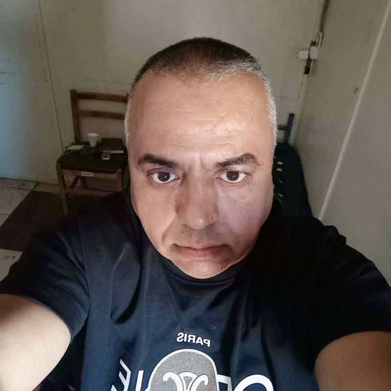 youcef, 52