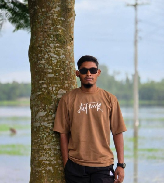 Md Nasim Miah, 18