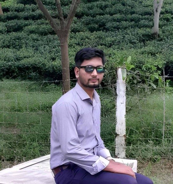 Shimanta, 25, Warren Ohio