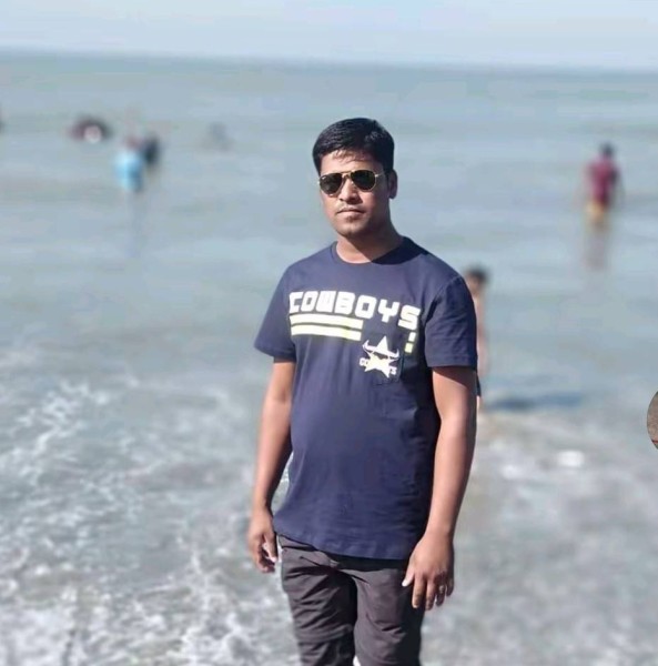 MD DIDARUL Alam, 39, lima Per